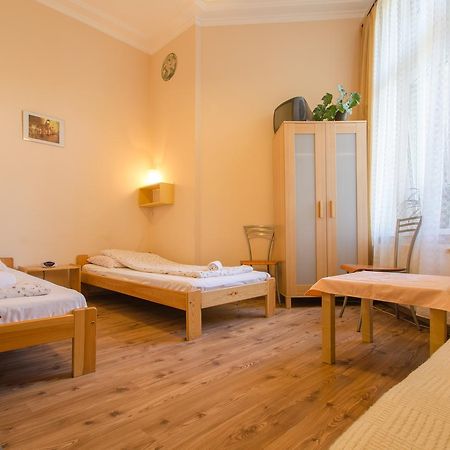 Aparthostel Fryderyk Cracovie Extérieur photo