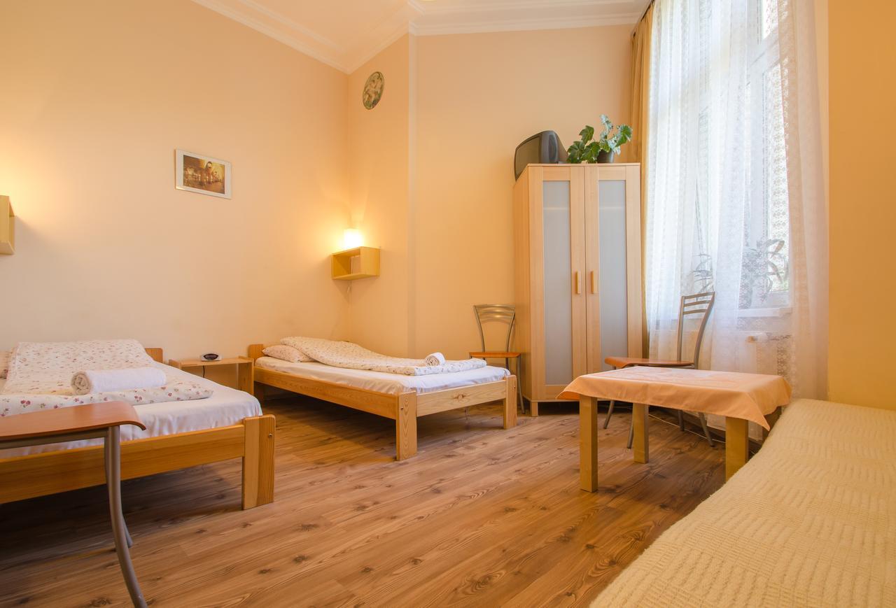 Aparthostel Fryderyk Cracovie Extérieur photo