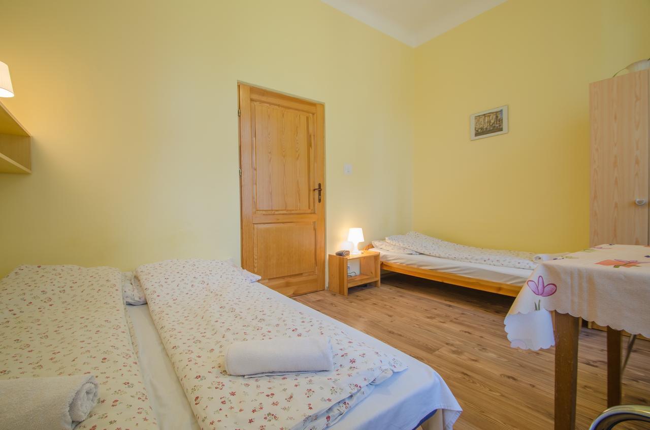 Aparthostel Fryderyk Cracovie Extérieur photo