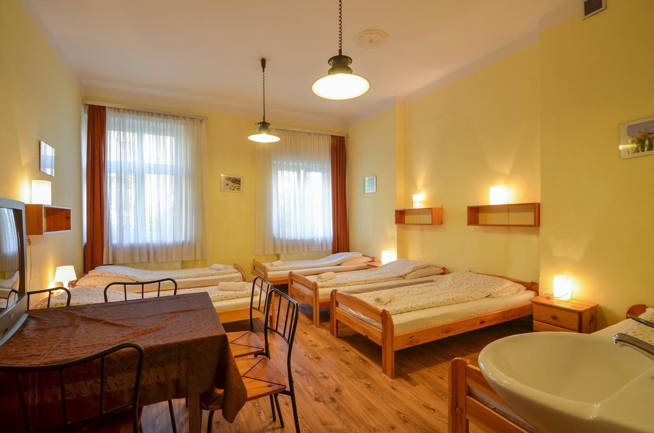Aparthostel Fryderyk Cracovie Extérieur photo