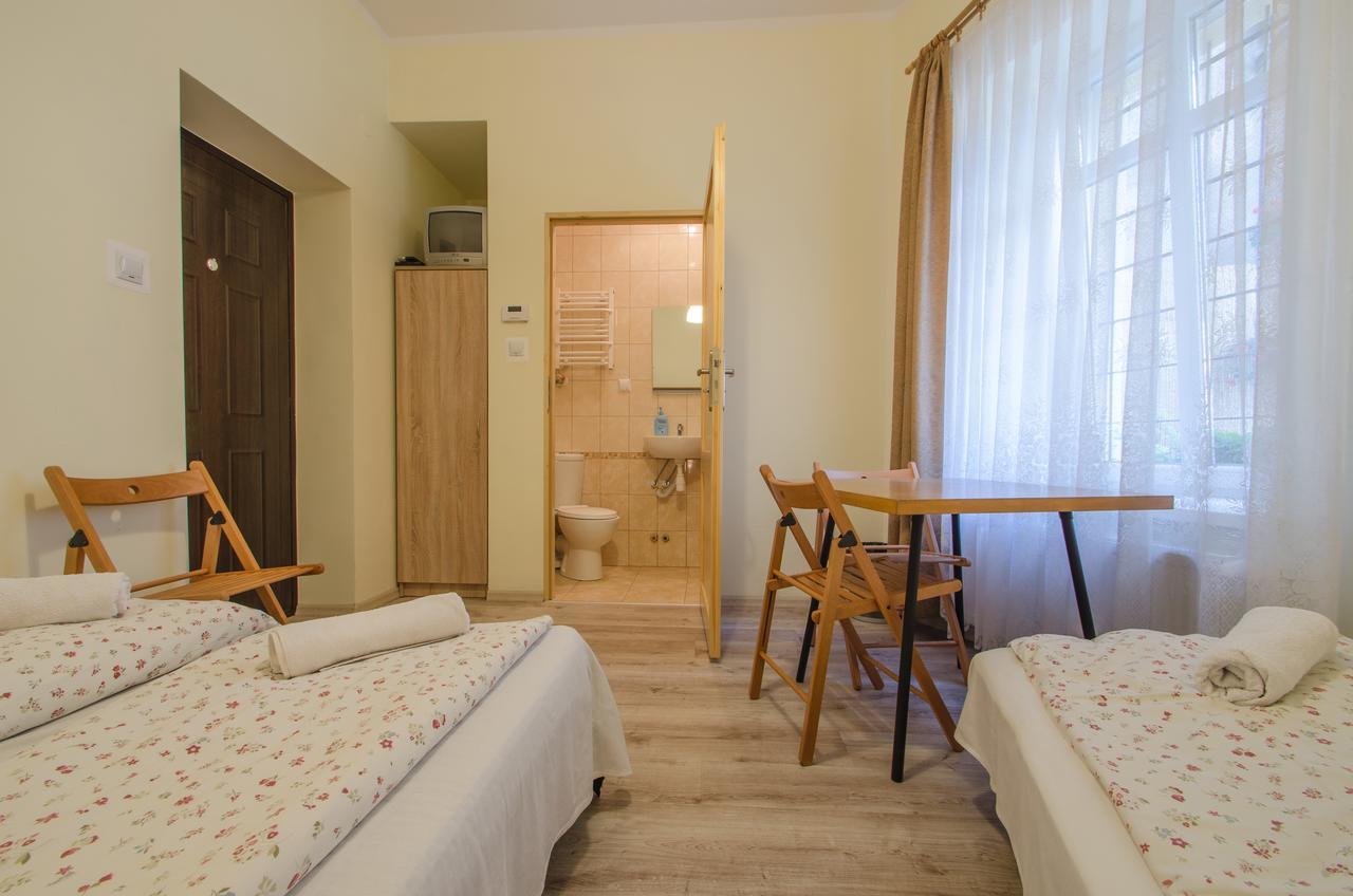 Aparthostel Fryderyk Cracovie Extérieur photo