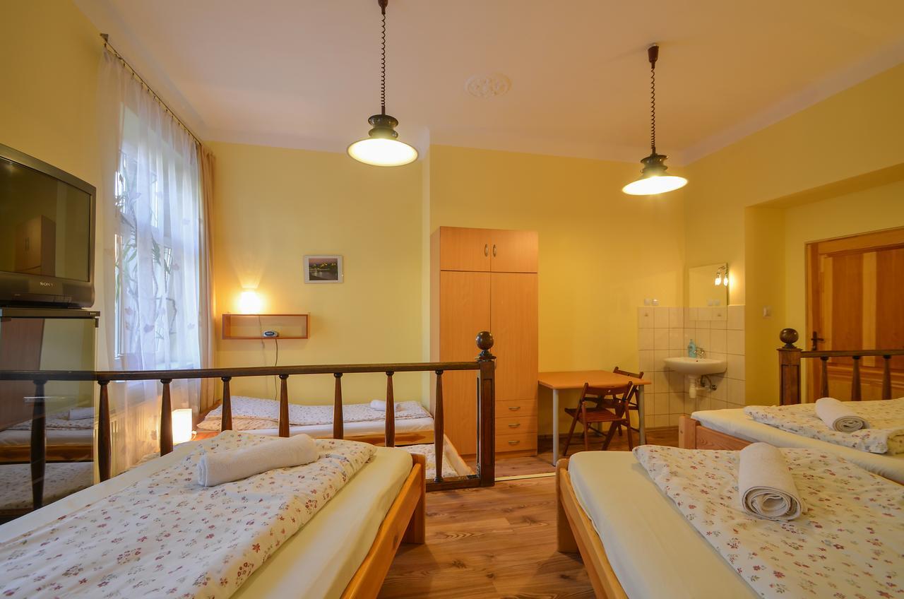 Aparthostel Fryderyk Cracovie Extérieur photo