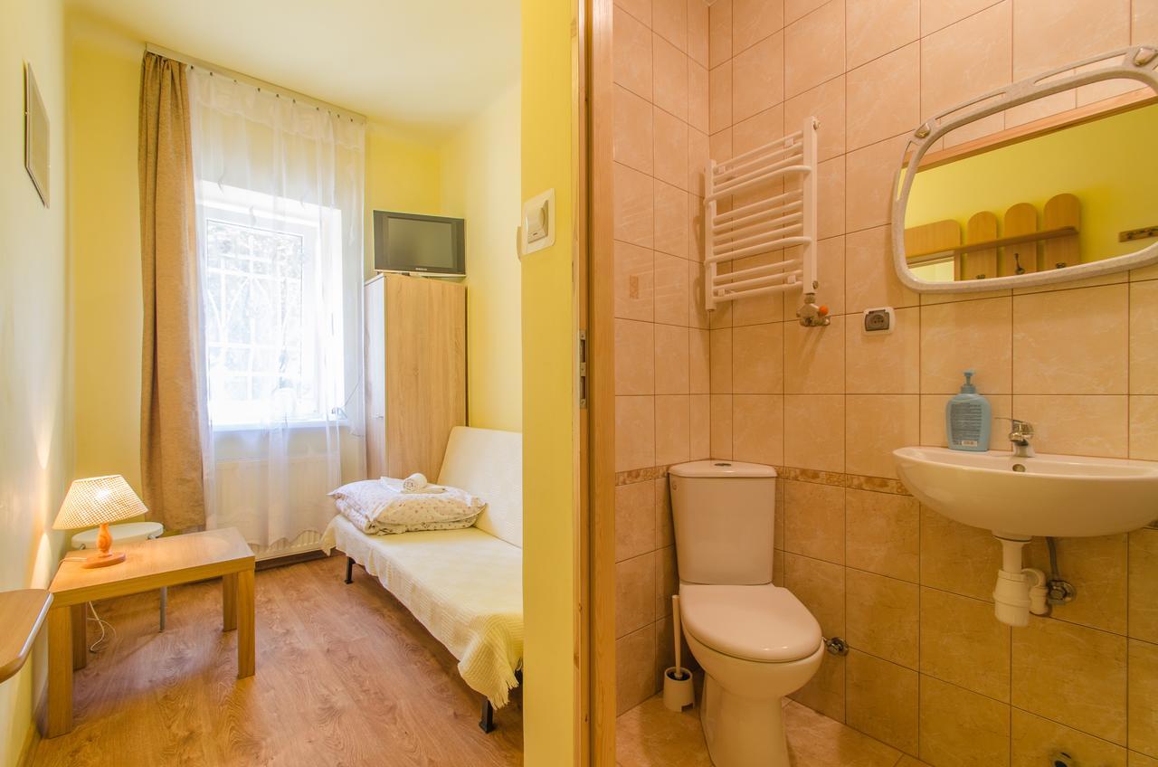 Aparthostel Fryderyk Cracovie Extérieur photo